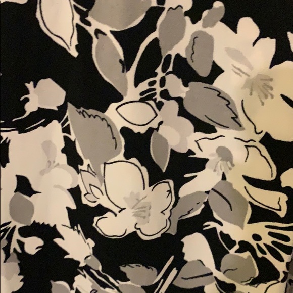 LOFT Floral Dress - Picture 4 of 5